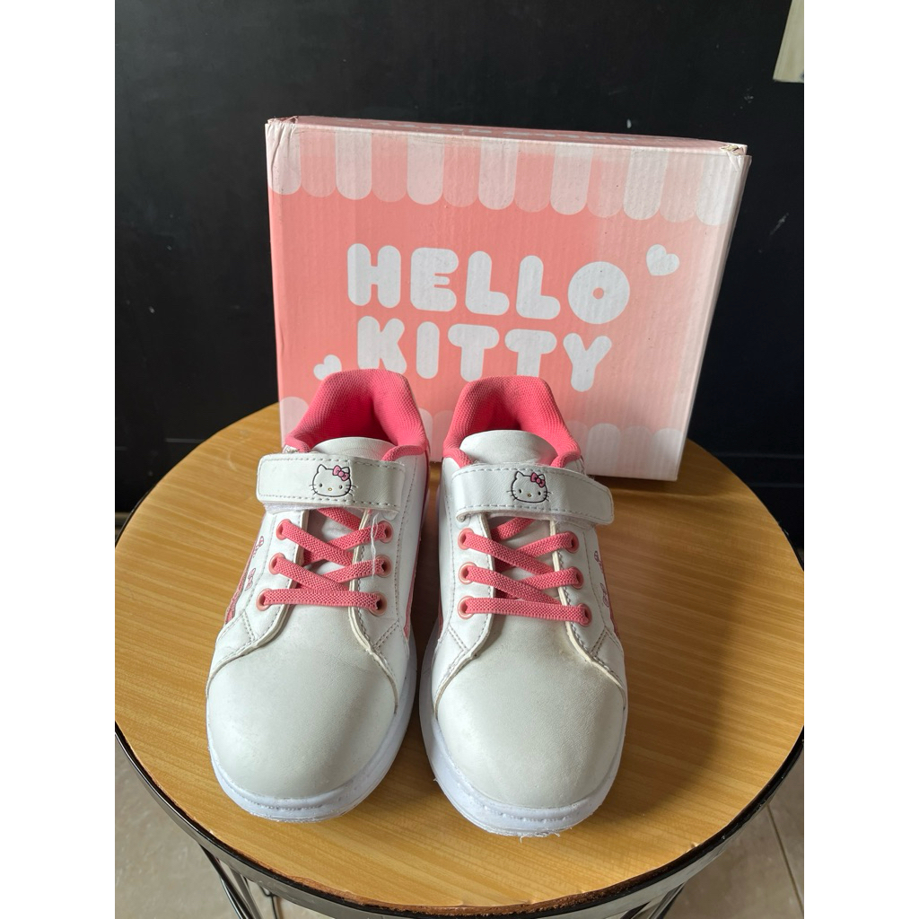 รองเท้าเด็ก Preloved HK