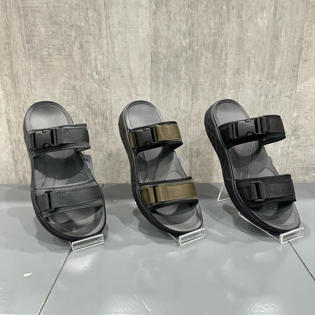 N3V*DA // V0L* รองเท้าแตะผู้ชายสายคู่สุดสบาย - Jastip mall
