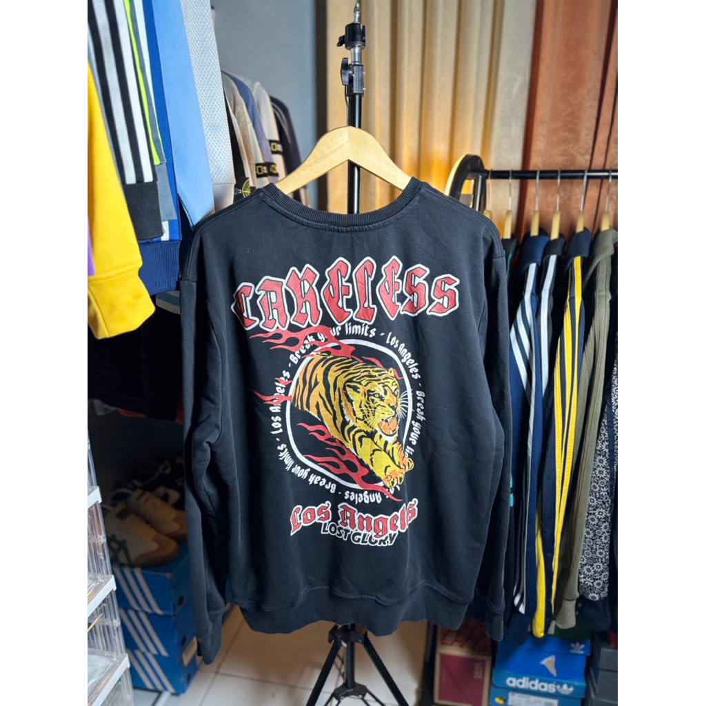 เคมีบําบัด-CREWNECK-H&M TIGER ART