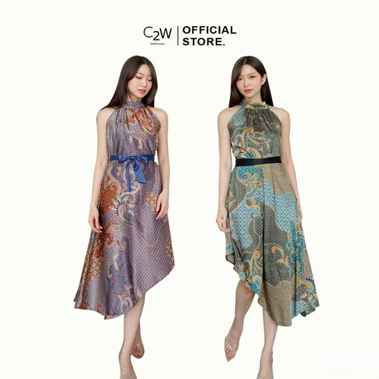 C2W Clothtowear ผู้หญิงชุดผ้าบาติกทุกขนาดซาตินเสื้อผ้าผู้หญิง Halter คอหลวมสองชั้น 640-SBN