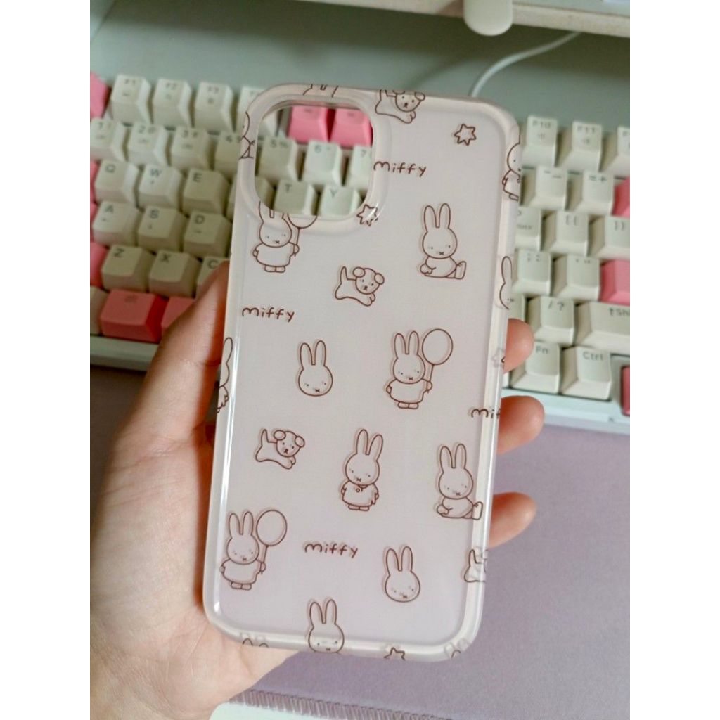 เคส iphone 13 soft สีชมพู miffy bunny