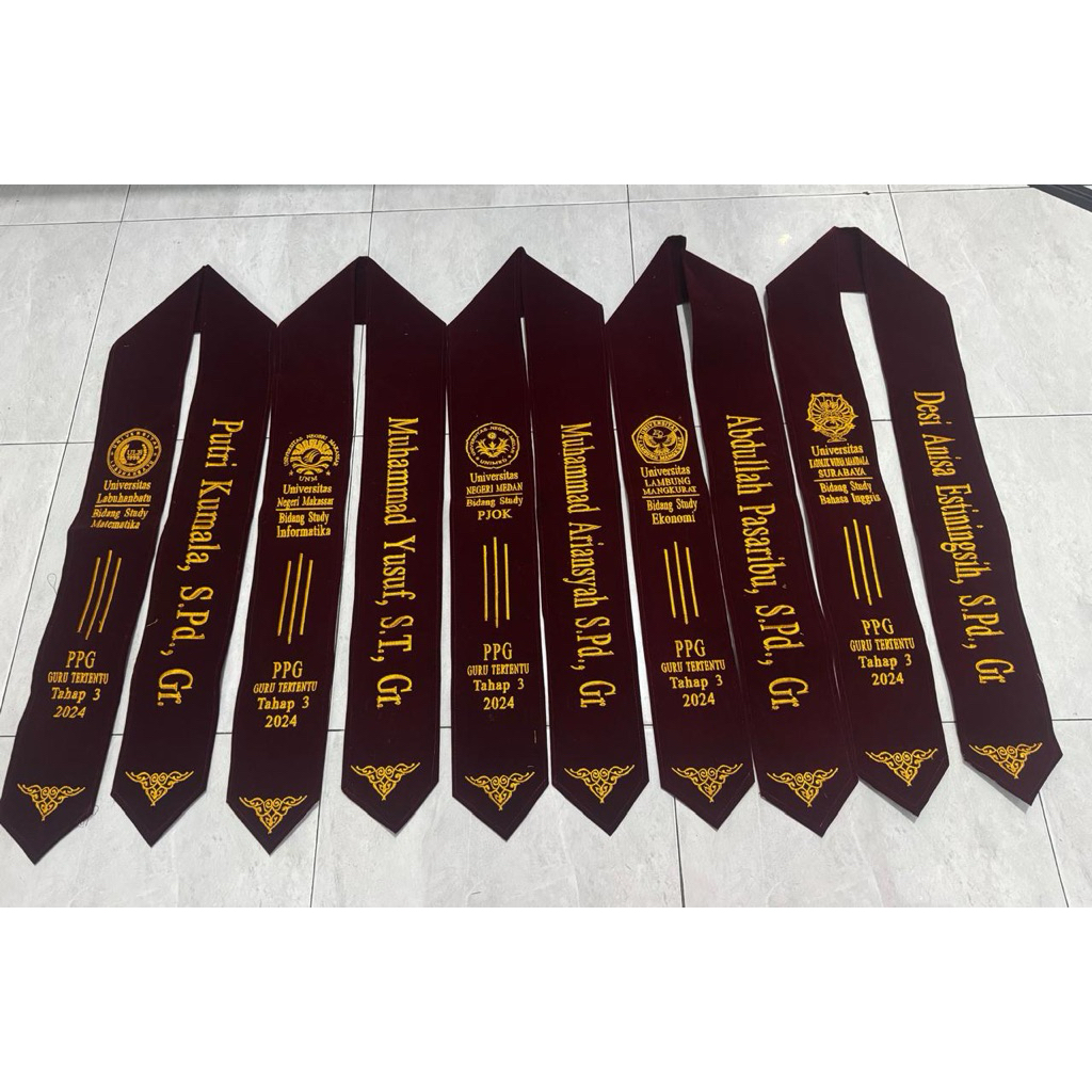 PPG Sash - สร้อยคอปักระดับพรีเมียมการสําเร็จการศึกษา Sash - วัสดุกํามะหยี่หนา, การออกแบบที่กําหนดเอง