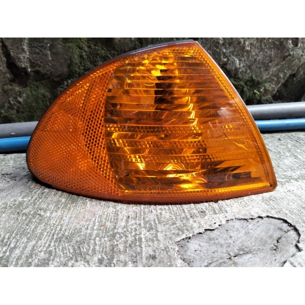 โคมไฟไฟเลี้ยวขวา R bmw e46 prefacelift original bosch