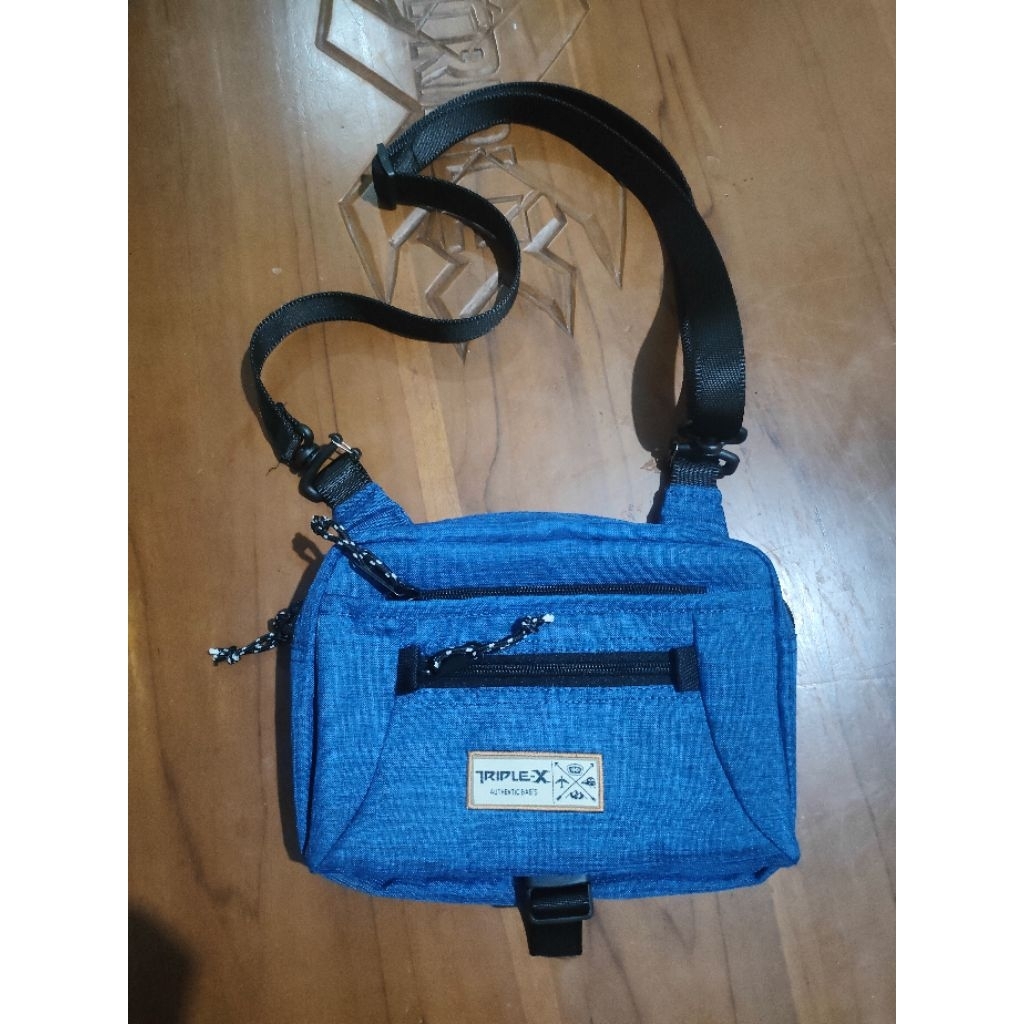กระเป๋าสะพายข้าง Triple pouch X (017)