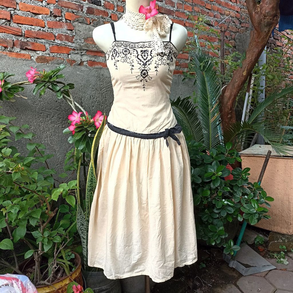 ชุดเดรสวินเทจ y2k emo punk grunge coquette kawaii imori jirei kei dollette retro cotagecore โมเดิร์น