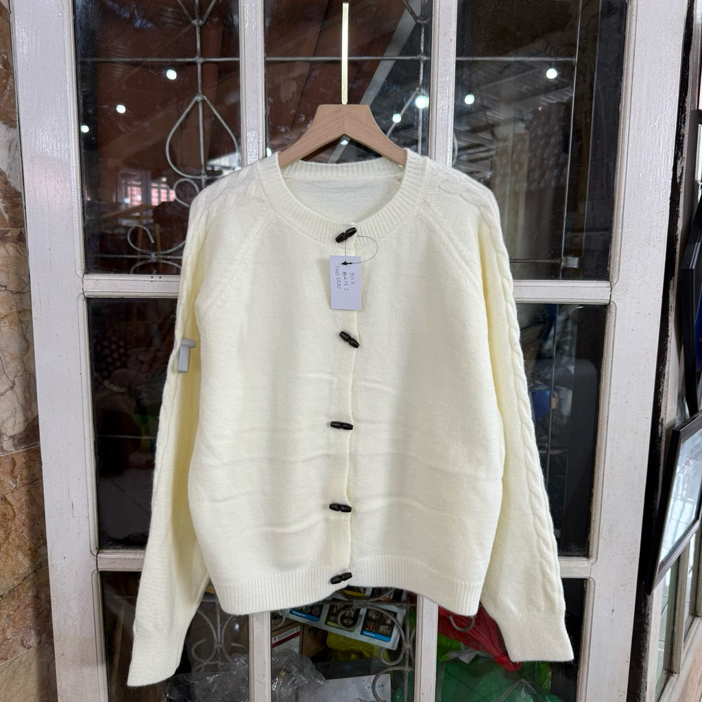 ถัก 3112************