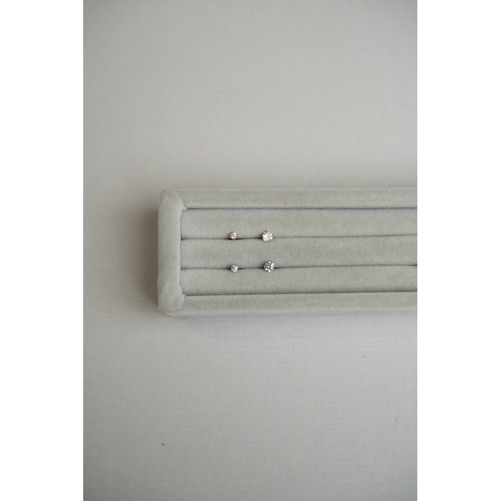 PIERCING CRYSTAL STUD SILVER / CRYSTAL PIERCING EARRINGS