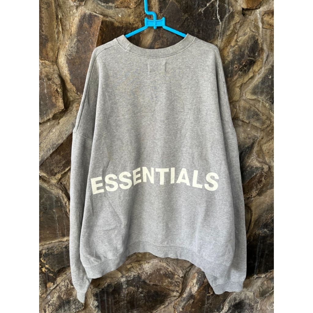 ESSENTIALS XXXL*****