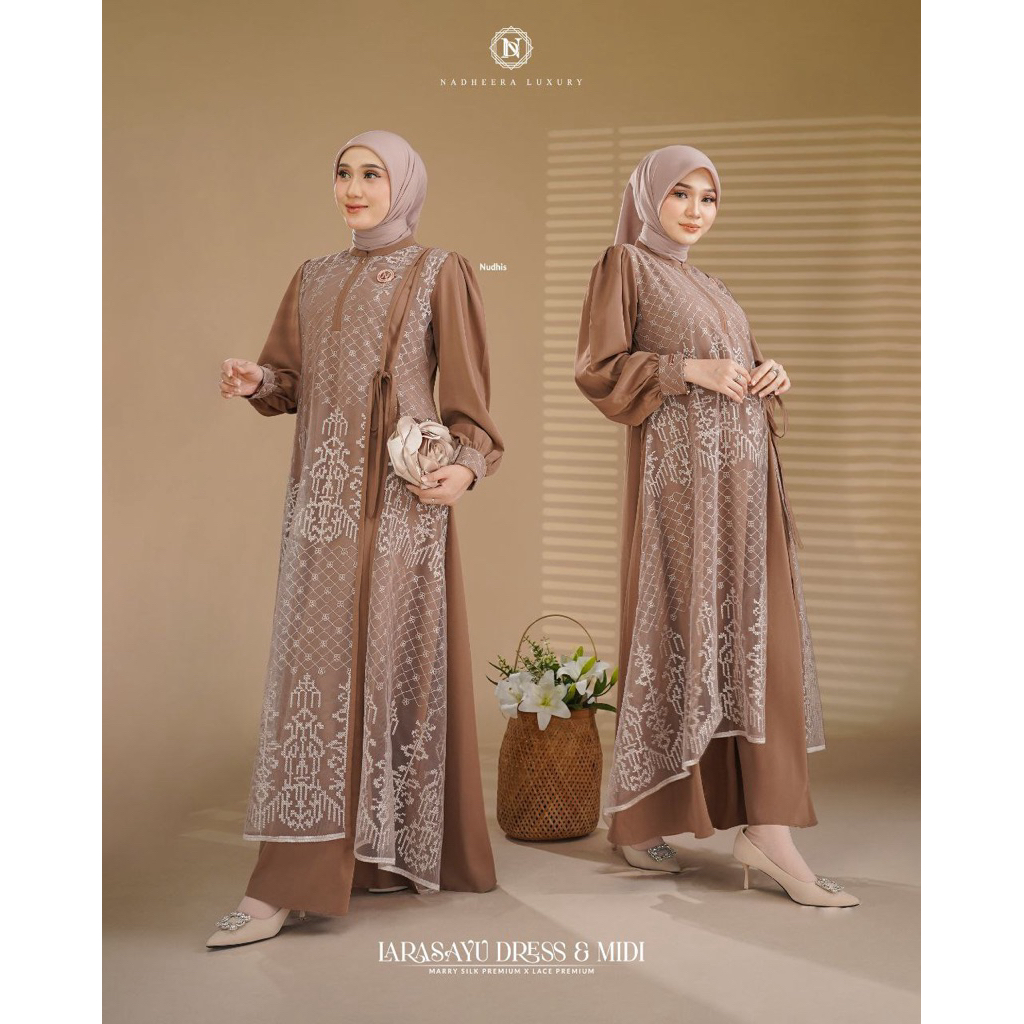 Larasayu Midi & Dress โดย Nadheera Luxury Larasayu Dress Nadheera Luxury Dress สําหรับงานแต่งงาน Eid