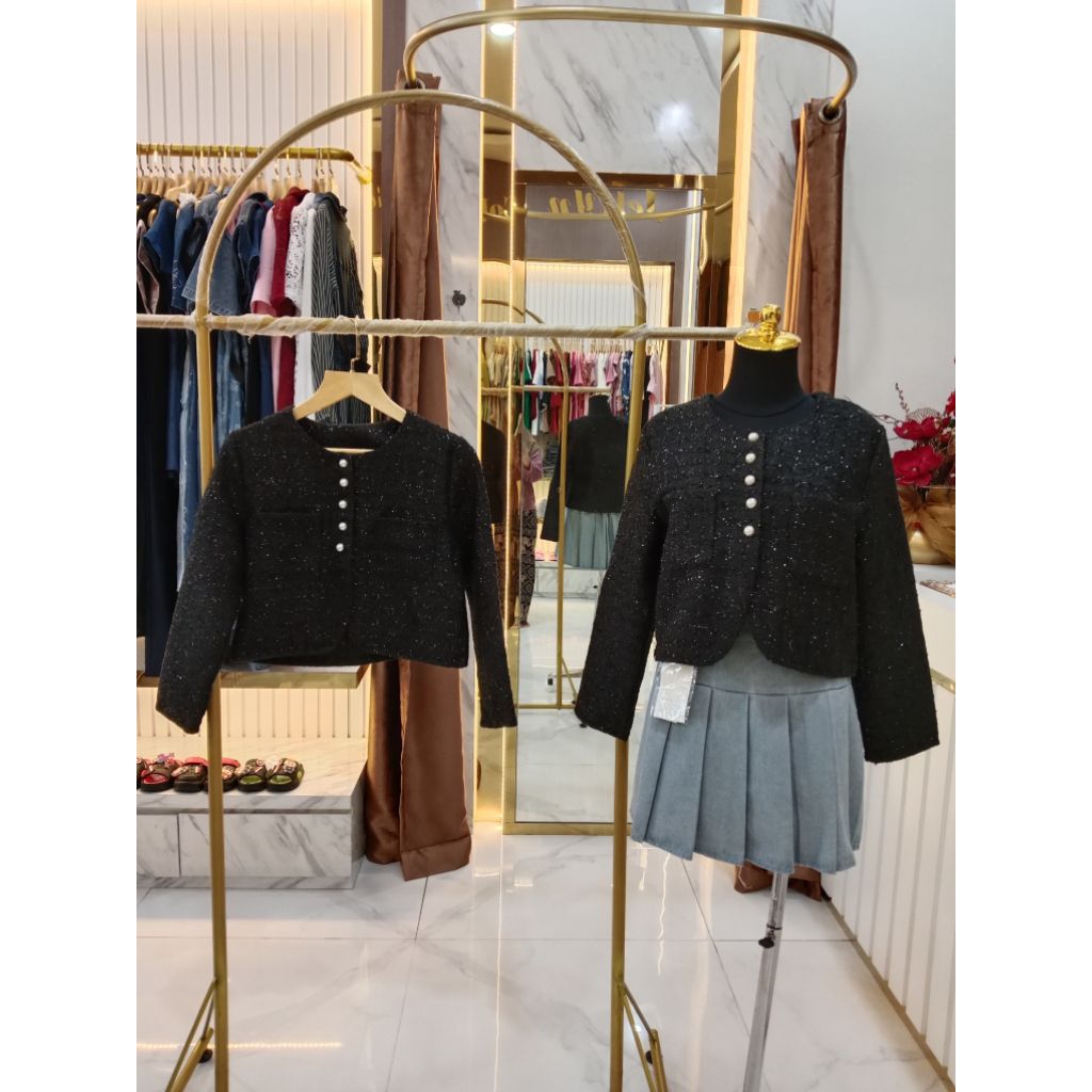 Black LADY APPLE ตัวท็อปนําเข้า BKK