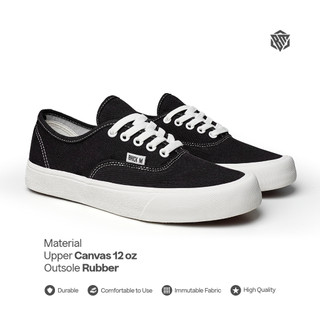 Brick Mansions - Britannica Black White Sepatu Sneakers Casual Sekolah  Pria Wanita