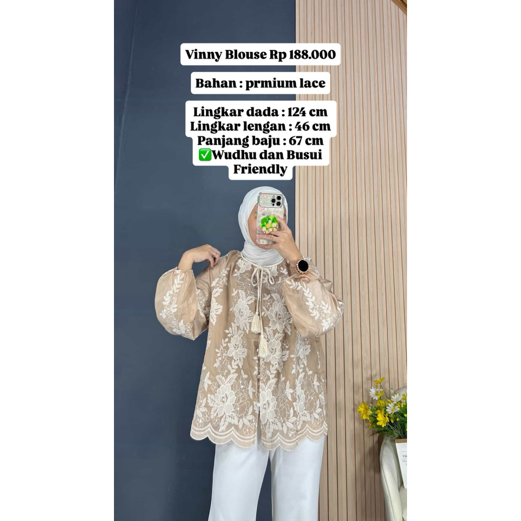 VINNY BLOUSE********