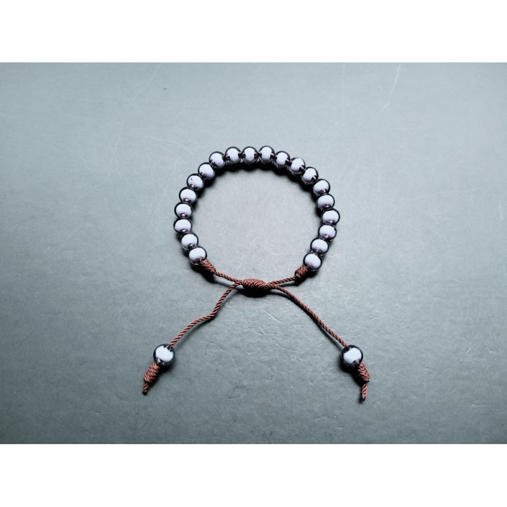 G99 8MM WHITE BALL FILLED PEARL BRACELET