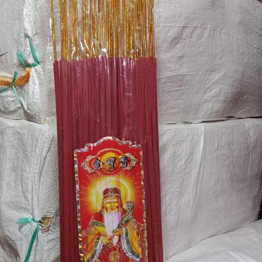 MERAH Hio Aroma Delbora บรรจุหอม 50 แท่ง 3 ชั่วโมง แดง 49 ซม.