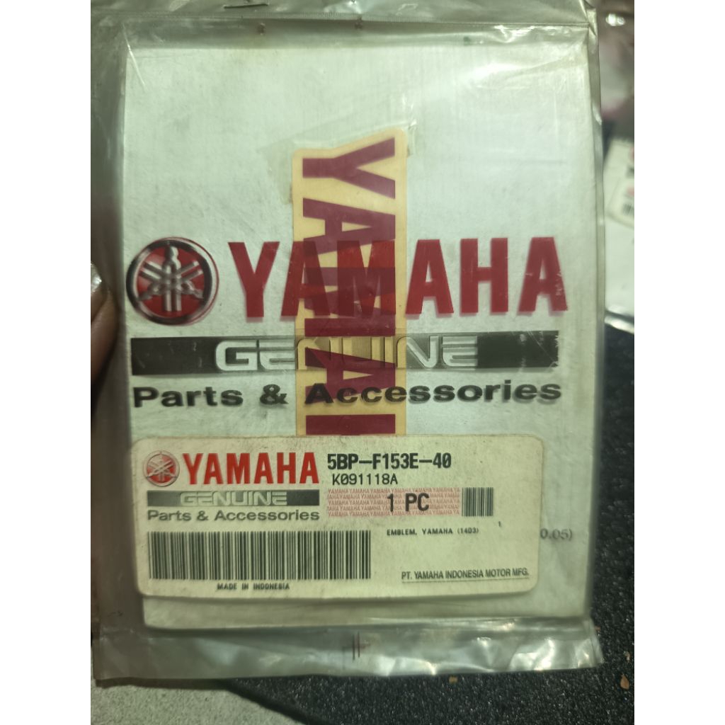 MERAH ORIGINAL YAMAHA MIO SCORPIO RED EMBLEM STICKER 5BP-F153E-40