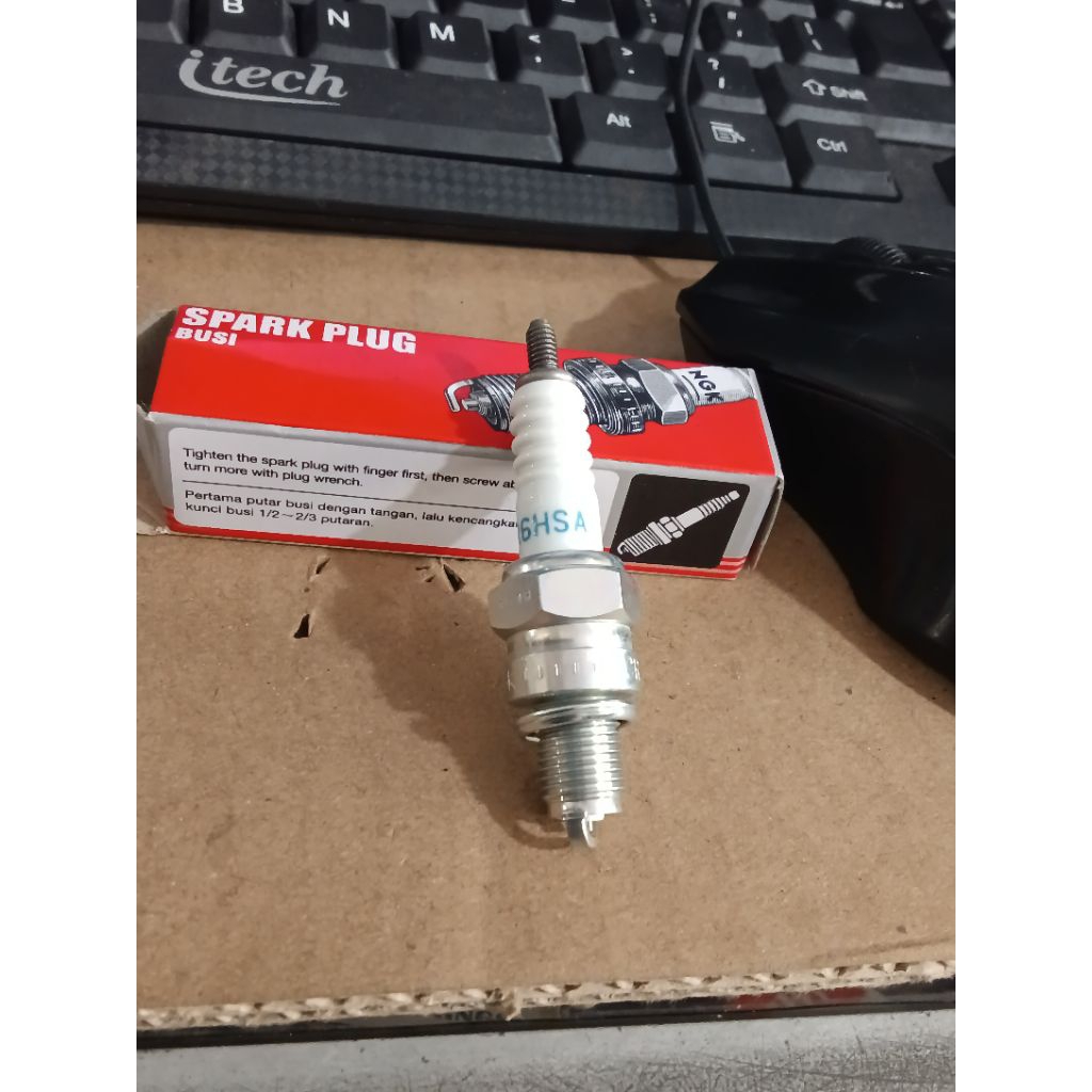 หัวเทียน CR6HSA YGP*