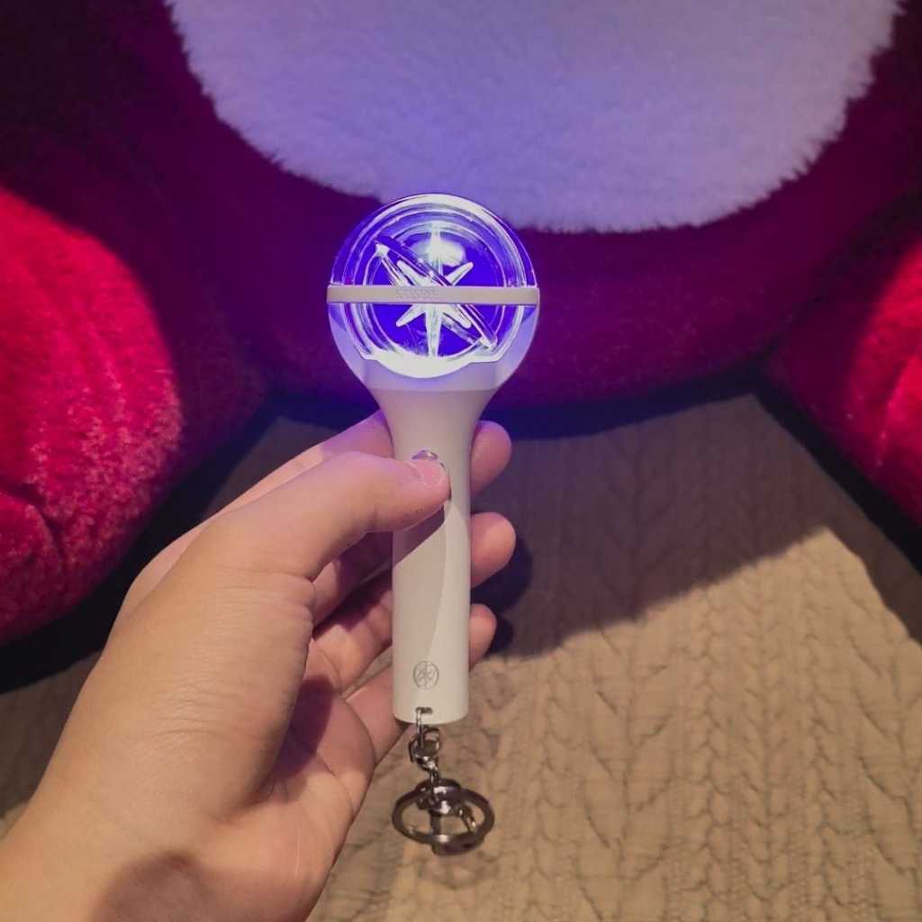 [PO] Katseye Lightstick Mini Keychin KPOP