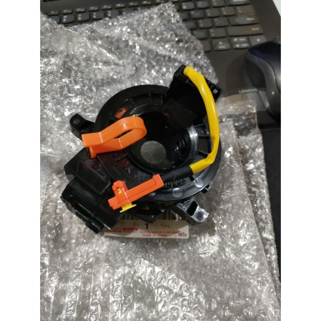 พวงมาลัยถุงลมเกลียว Innova Fortuner Yaris 84306-0k050