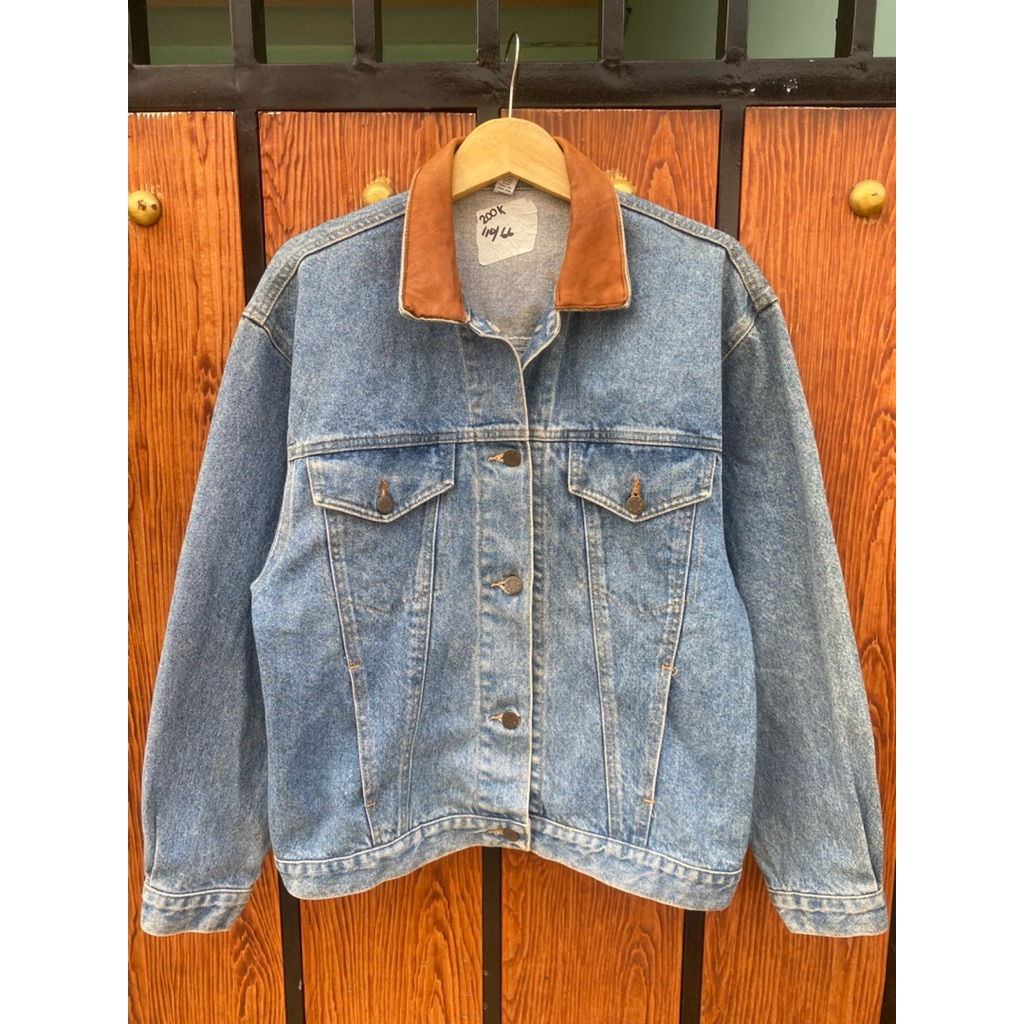 Ayers Rock Resort Australia แจ็คเก็ตยีนส์วินเทจ ปลอกคอหนังนิ่ม ปุ่ม YKK ผู้ชายสไตล์ตะวันตก ไซส์ M fi