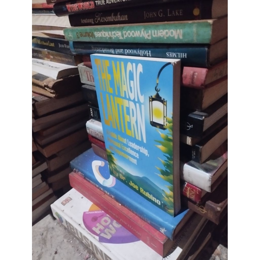 ตะเกียงวิเศษ ผู้นําการออกฤทธิ์เป็นอย่างยิ่งและอํานาจโดย dr. โจ rubino