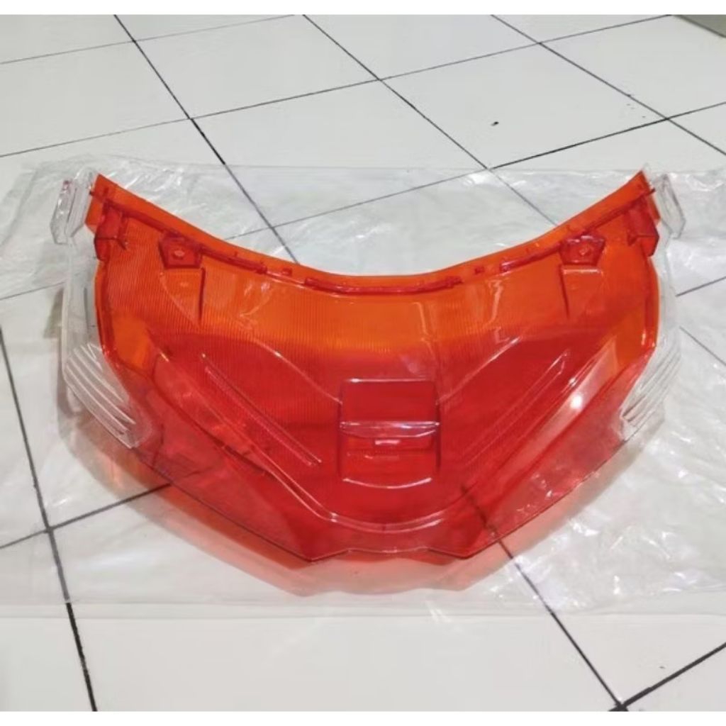 Original Yamaha Nmax 155 New 2020-2023 ไฟท้าย / Stop Lamp Mica Glass