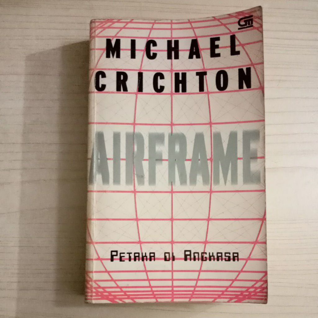 NOVEL AIRFRAME DISASTER ในช่องว่าง BY MICHAEL CRICHTON