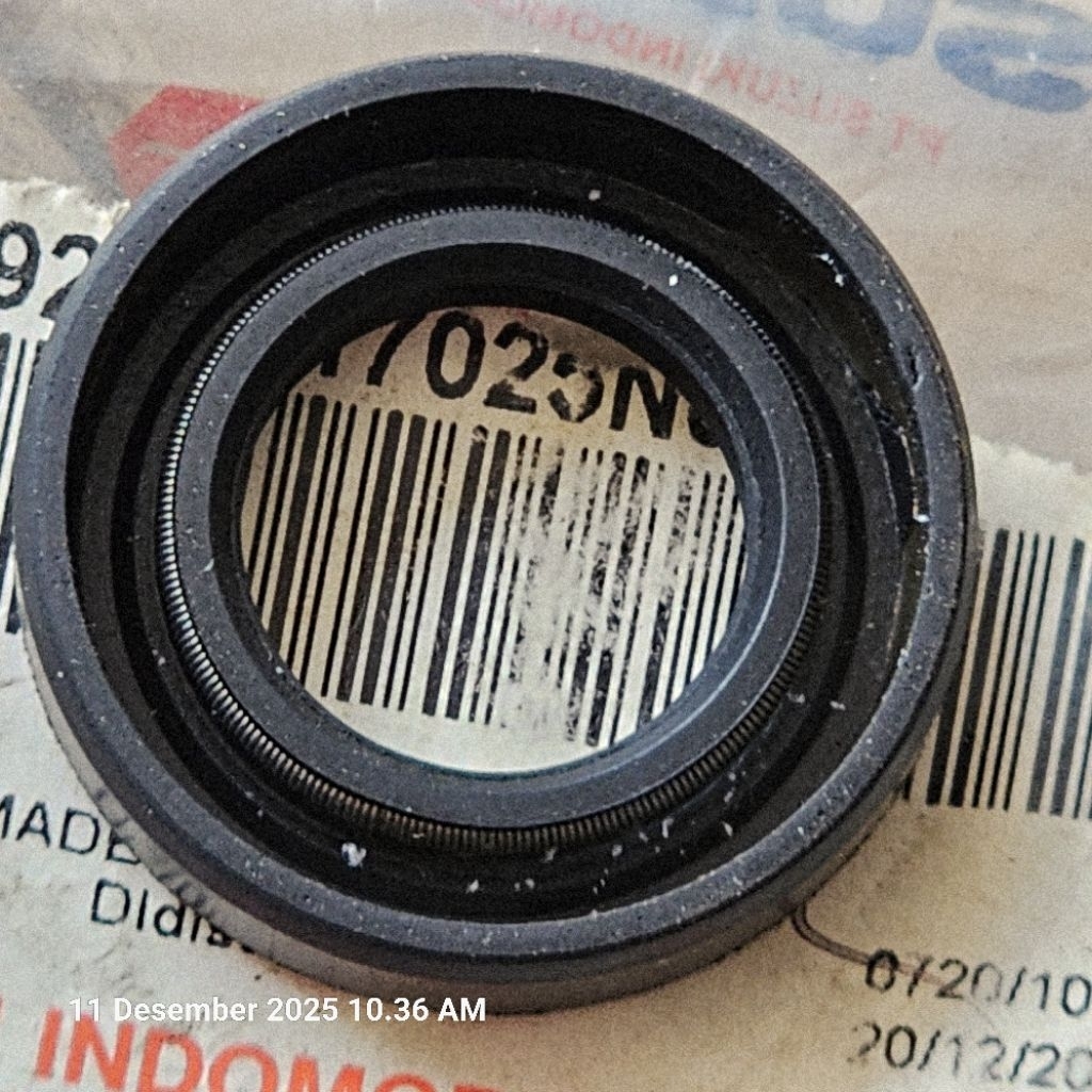 เกียร์หน้า Seal 17X30X7 suzuki Smash/Shogun 125. 09283B17025N000