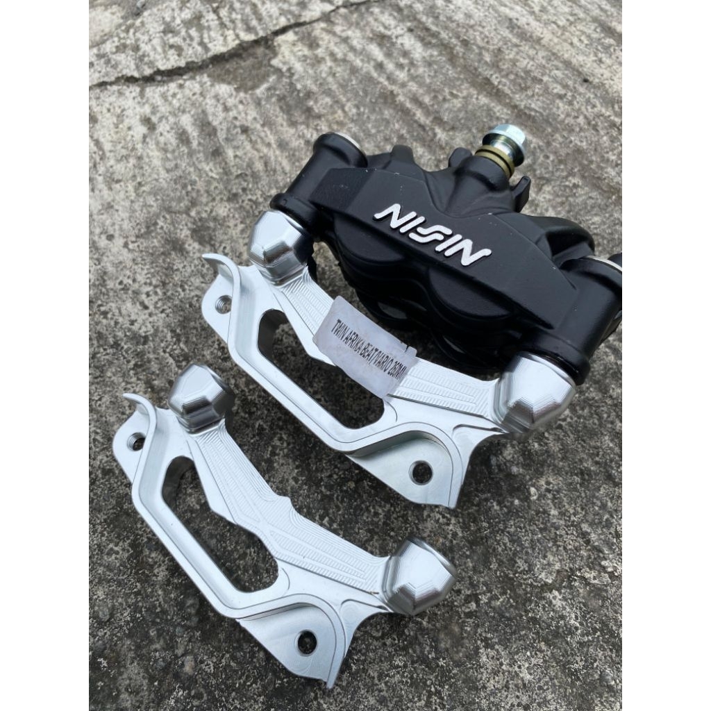 Twin Africa 4 Piston Caliper Bracket P100 Beat Vario Scoppy Disc 260MM ZJ468