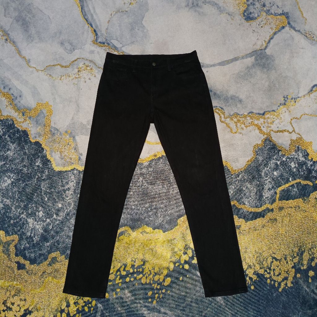 Uniqlo Ezy Skinny Tapered Soft Jeans กางเกงชิโน่