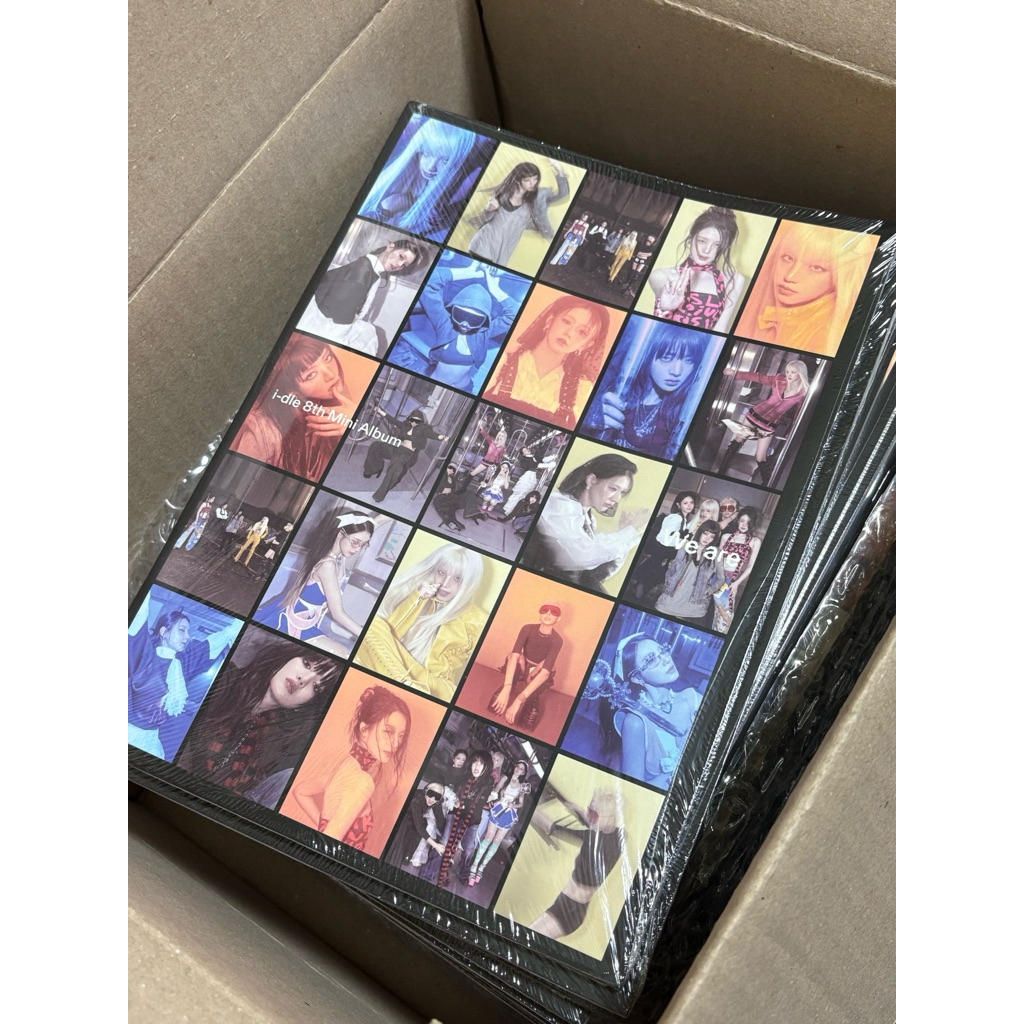 I-dle - 8th Mini Album WE ARE POCALBUM (เวอร์ชันโฟโต้บุ๊ค) GIDLE IDLE (G)I-DLE