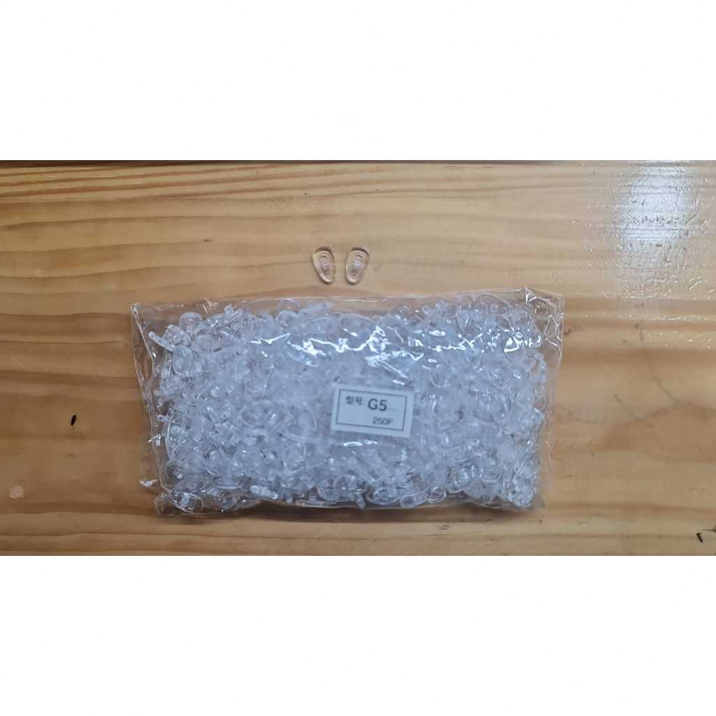 [ 250 PSG ] MEDIUM G05 GLASSES NOSE PAD [1 แพ็คเกจ = 250 PAIRS ]