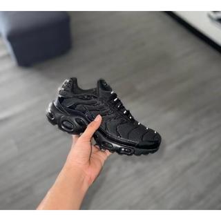 Sepatu sneakers 37-44 tn