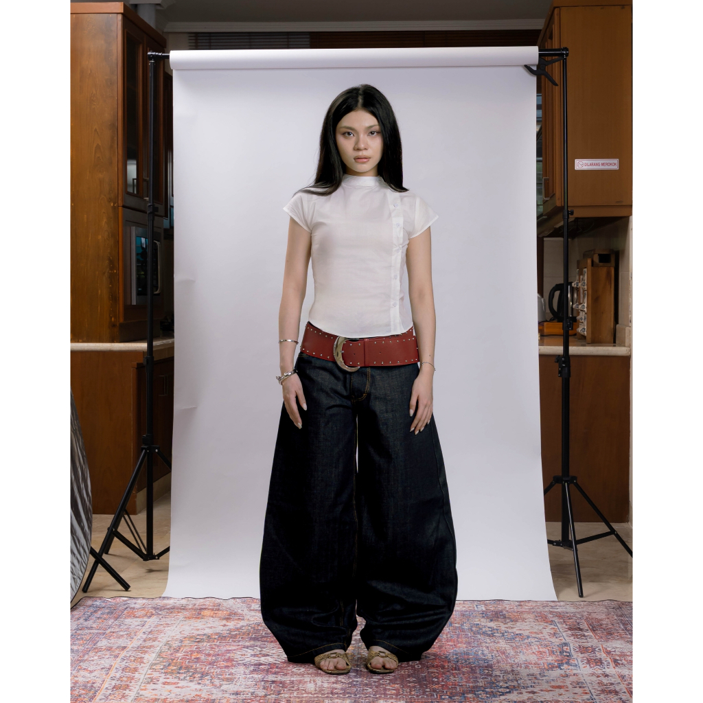 ใส่ Sarey – เสื้อ Gia (เวอร์ชั่นไม่ภาคภูมิใจ) – ลําลองแขนสั้น – วินเทจ-แรงบันดาลใจ – Japandi – Y2K