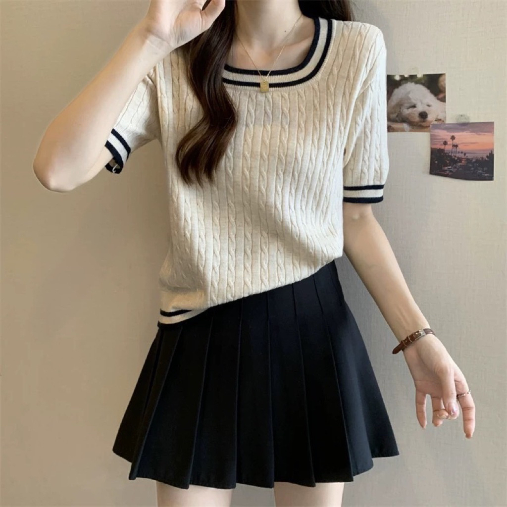 B298 Onnie Square Neck