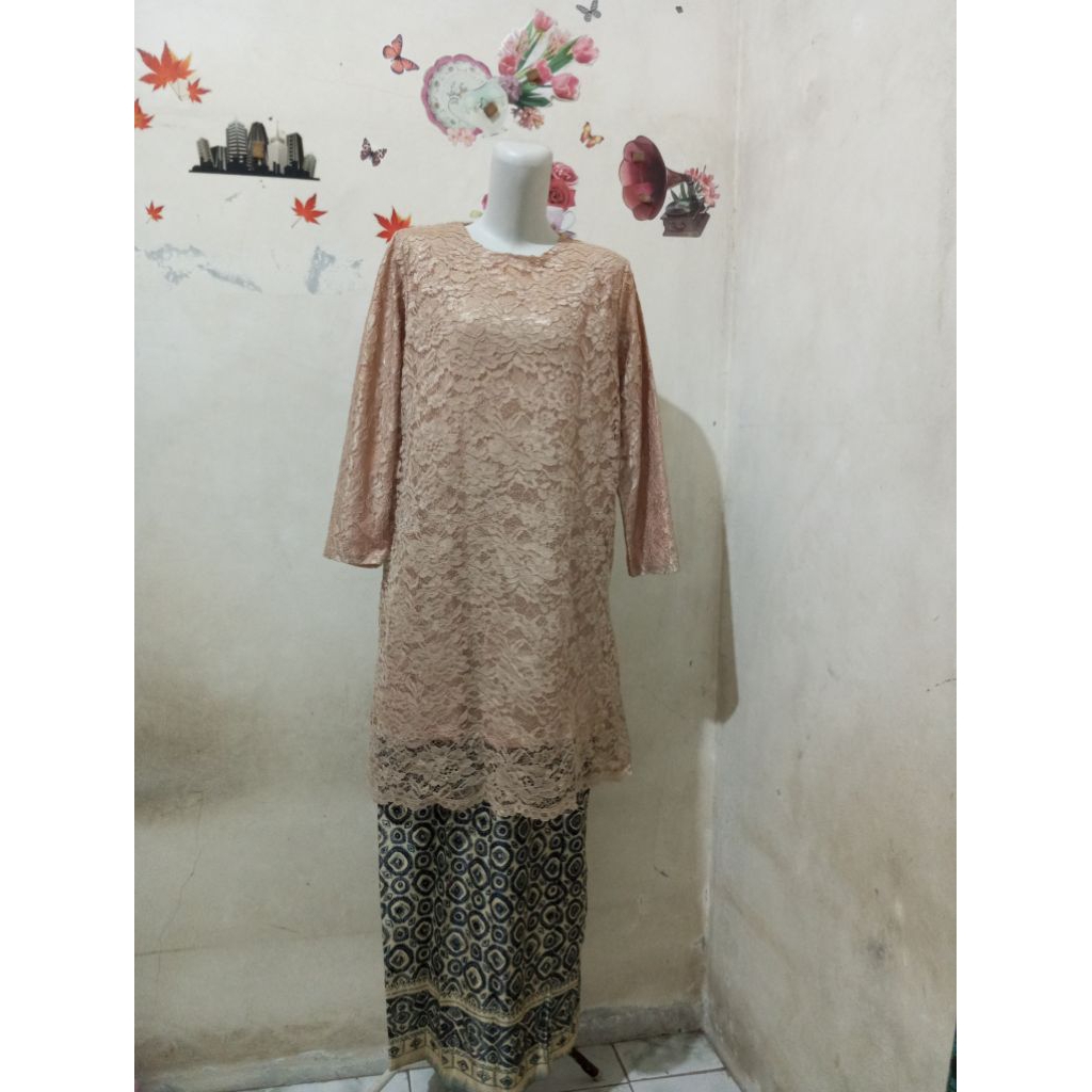 KABAYA PL SET (READ DESCRIPTION)