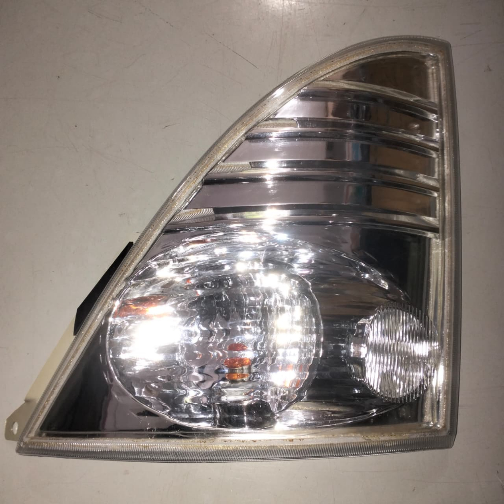 ไฟเลี้ยว HINO Lohan/ ไฟเลี้ยว HINO Lohan คุณภาพดี