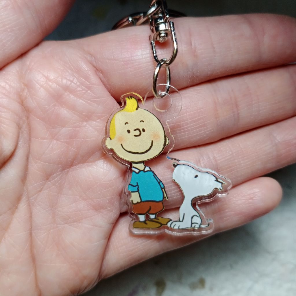 GANTUNGAN Snoopy Charlie Brown Snowy Peanut เป็นพวงกุญแจดีบุก พวงกุญแจ Tintin Snoopy