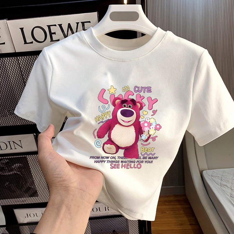เสื้อครอปแฟชั่นสวยๆ สําหรับผู้หญิง 2025: Strawberry Bear Cuties / Touch Y2K Sweetheart Style for Spr