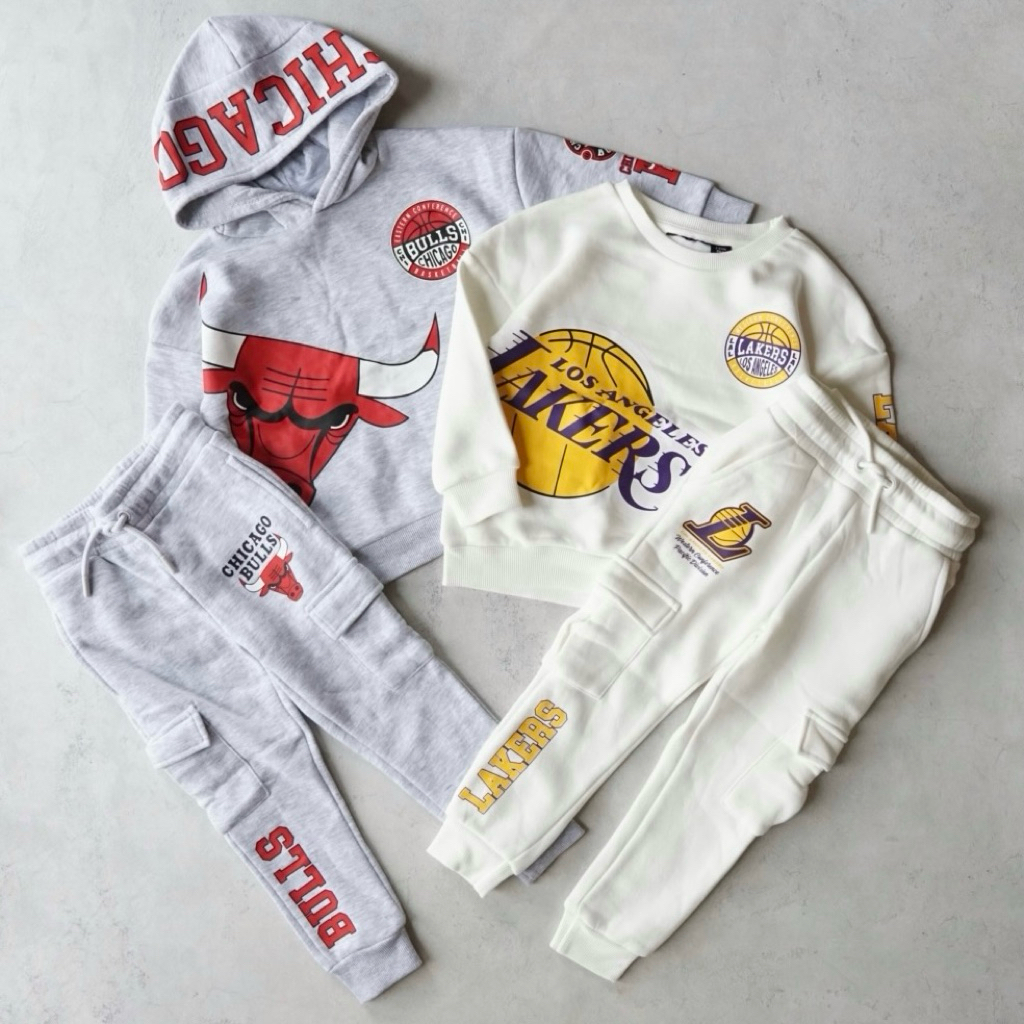 NBA Basketball Kids Fleece-Linen Set | ไซส์ 1-8y | กระทิงเลเกอร์ส | เสื้อกันหนาวHoodieกางเกงJoggerกา