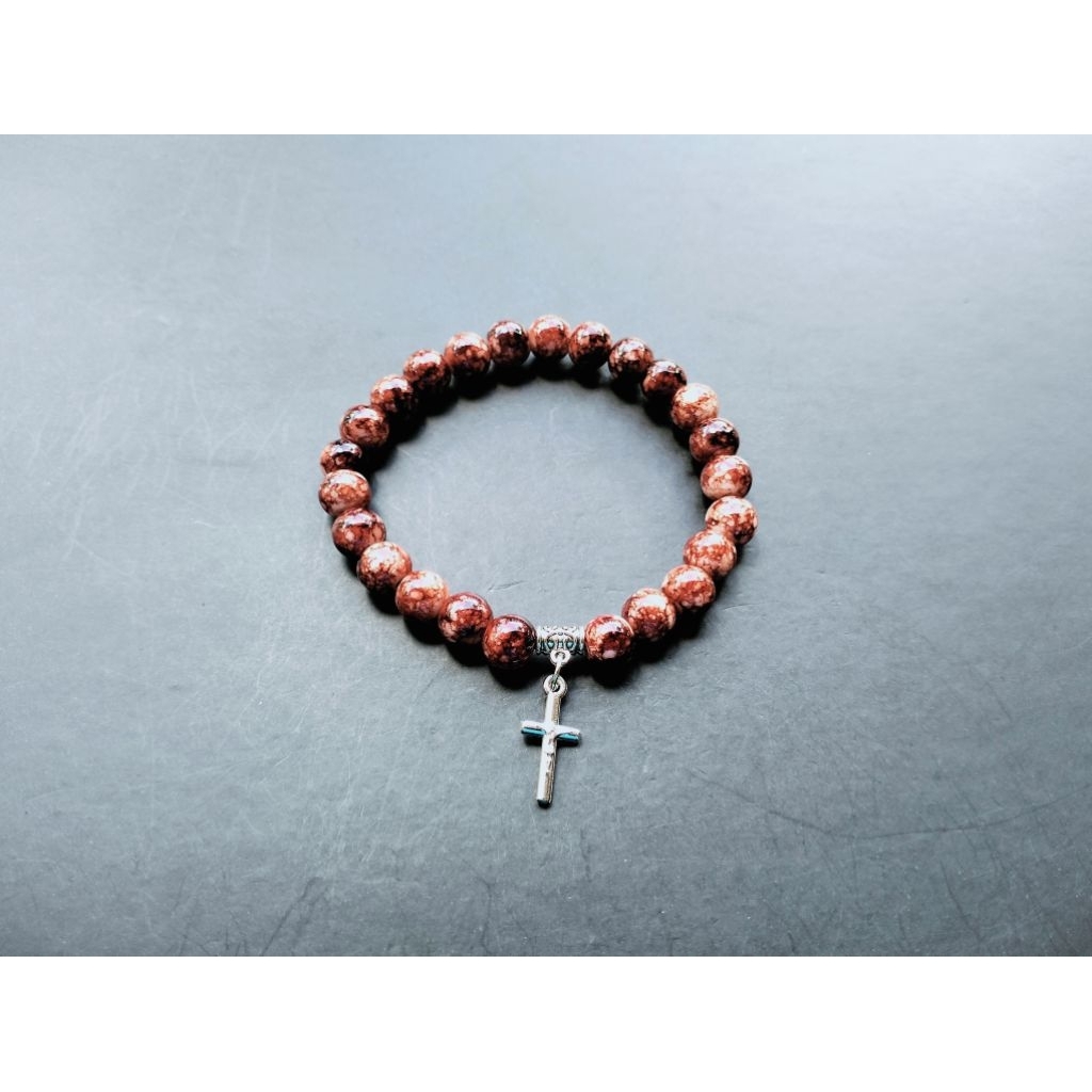 G1679 HEAVY PEARL CROSS BRACELET CRYSTAL GLASS