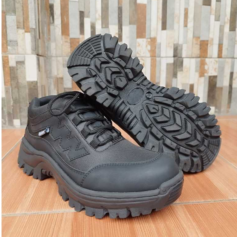 รองเท้าผู้ชายและผู้หญิง รองเท้าเซฟตี้ CAT สีดํา หัวเหล็ก กันน้ํา 4 นิ้ว