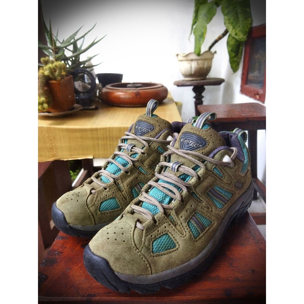 รองเท้าวิ่งเทรลผู้หญิง มือสอง ยี่ห้อ Hi-Tec Benu W ไซส์ 38