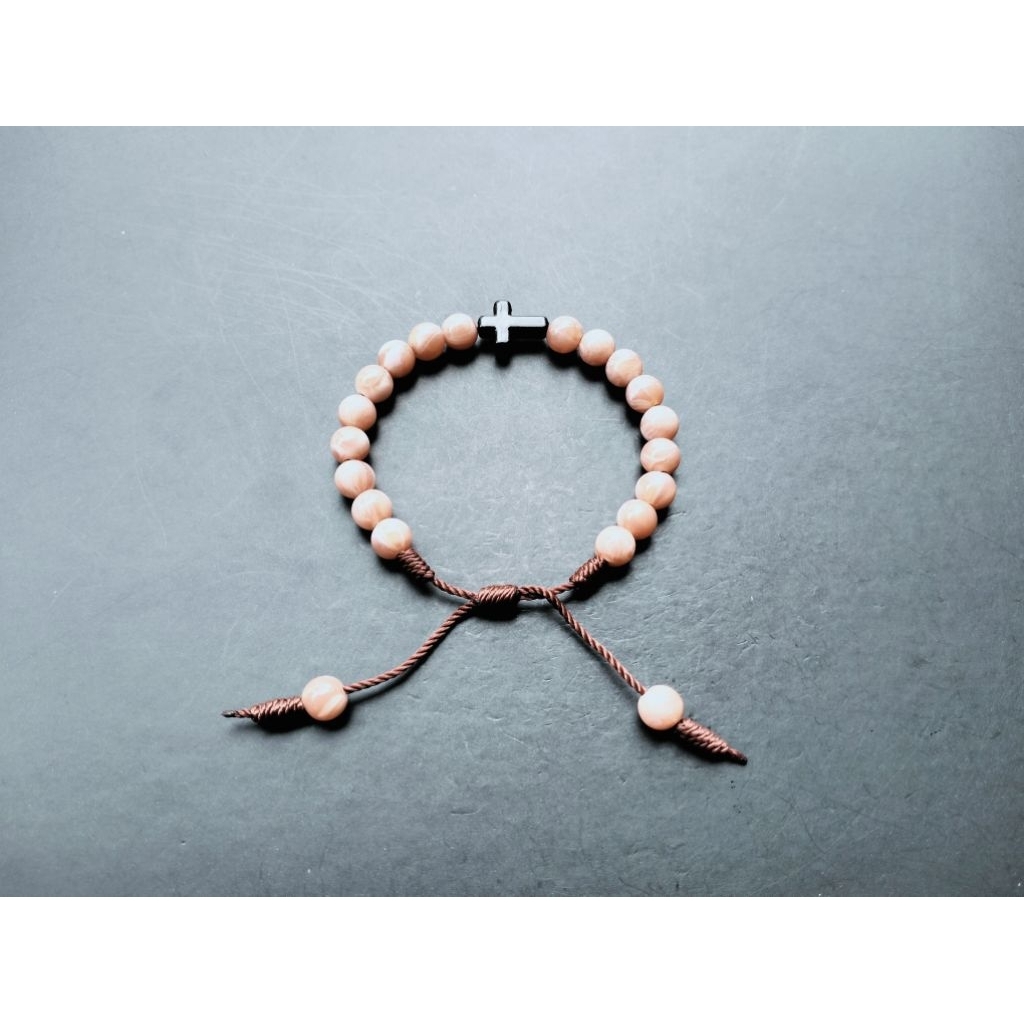 G1840 LUXURY MARBLE PEARL CROSS BRACELET