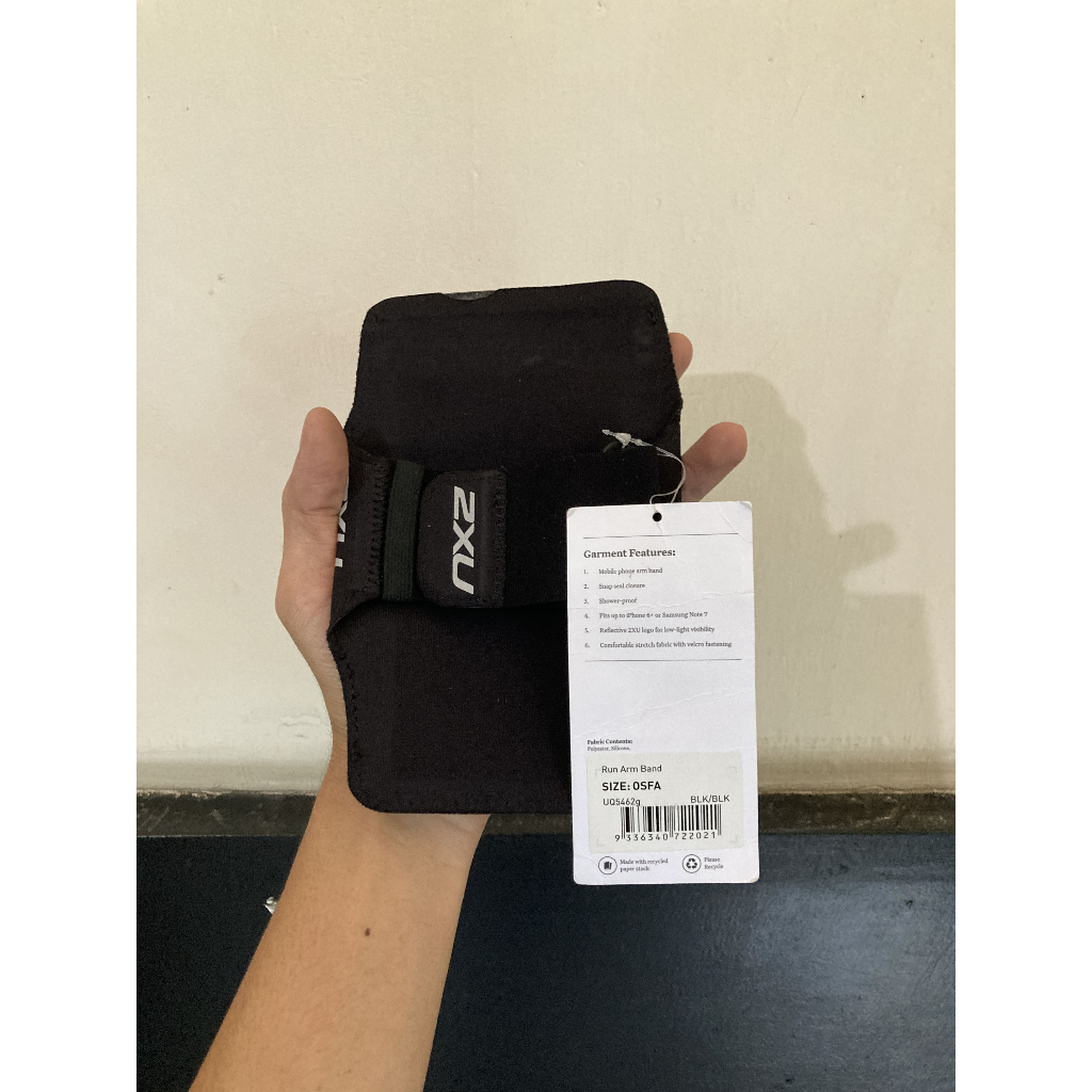 2XU FW19 RUN PHONE ARMBAND ORIGINAL ไม่มีกล่อง