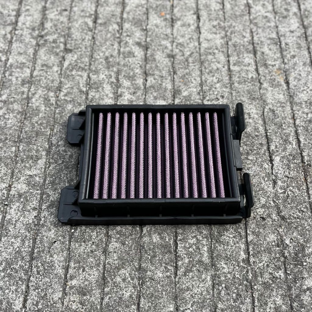 AIR FILTER / AIR FILTER CBR 150 ORIGINAL MOSCOW MOSCOW AIR FILTER สําหรับ CBR 150 รถจักรยานยนต์สีดํา
