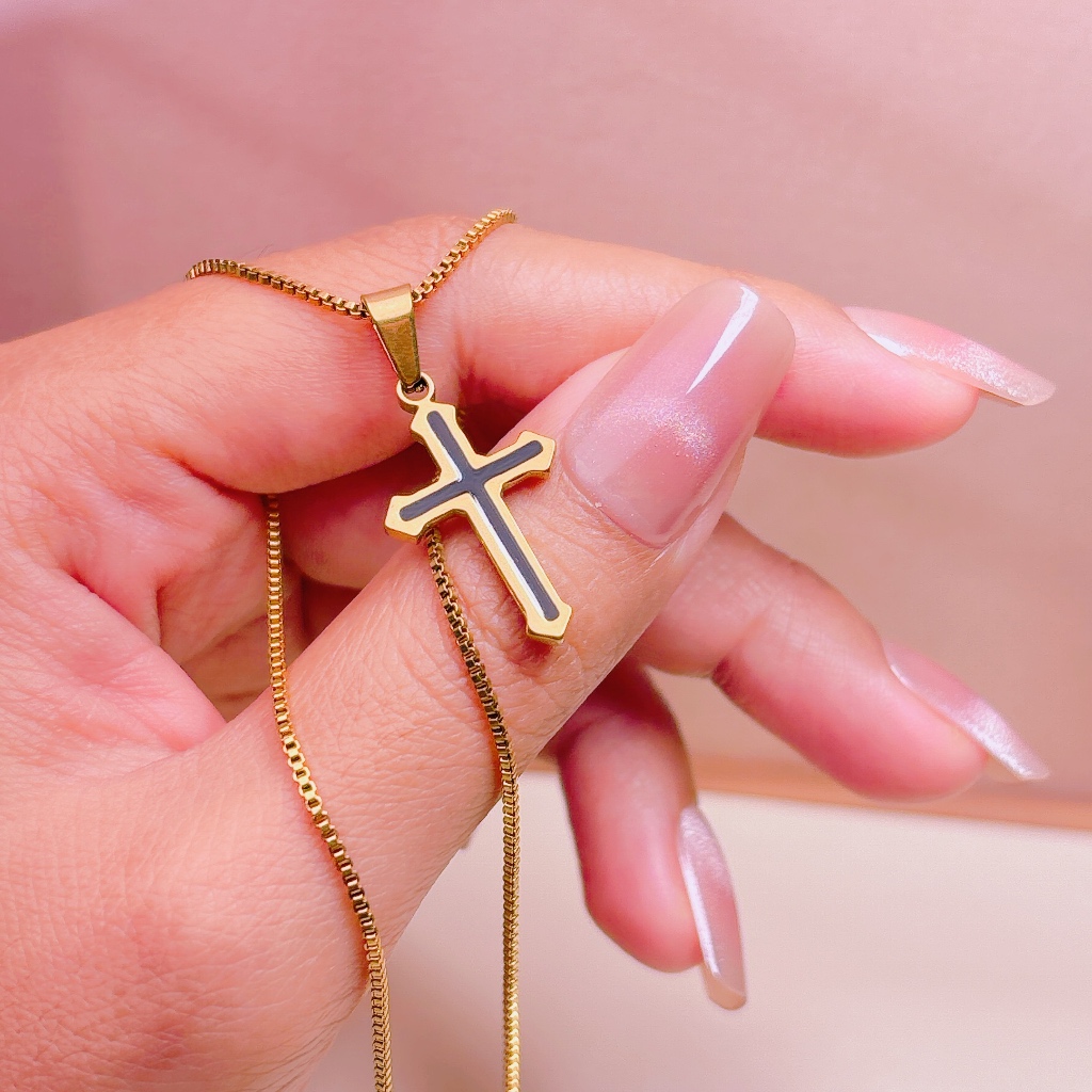 Miss Jewellry Italy Gold Cross Pendant Necklace 541 Gold, Anti-Rust Titanium Gold Necklace