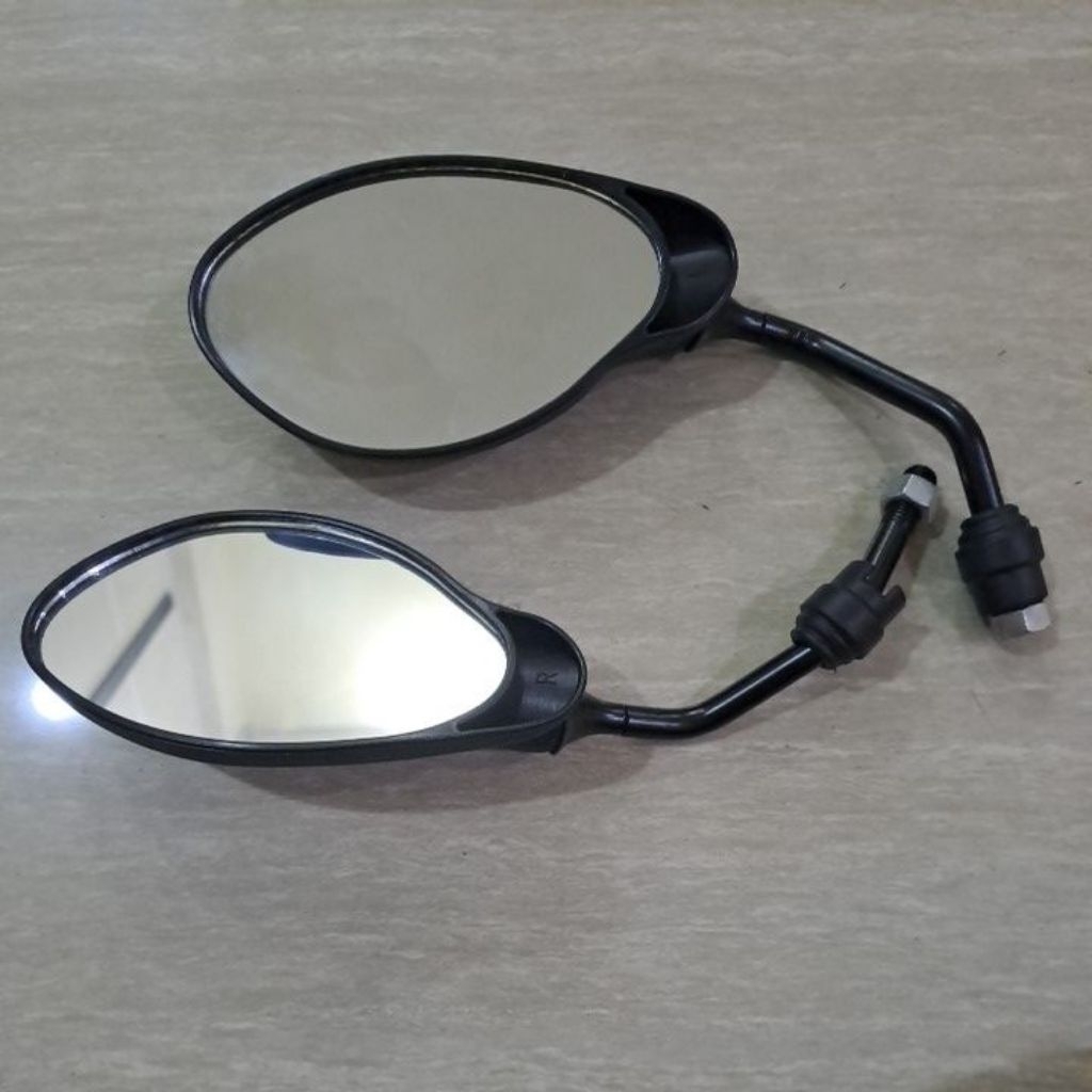 A PAIR OF UNIVERSAL 125Z หรือ YAMAHA X1 REARVIEW MIRRORS