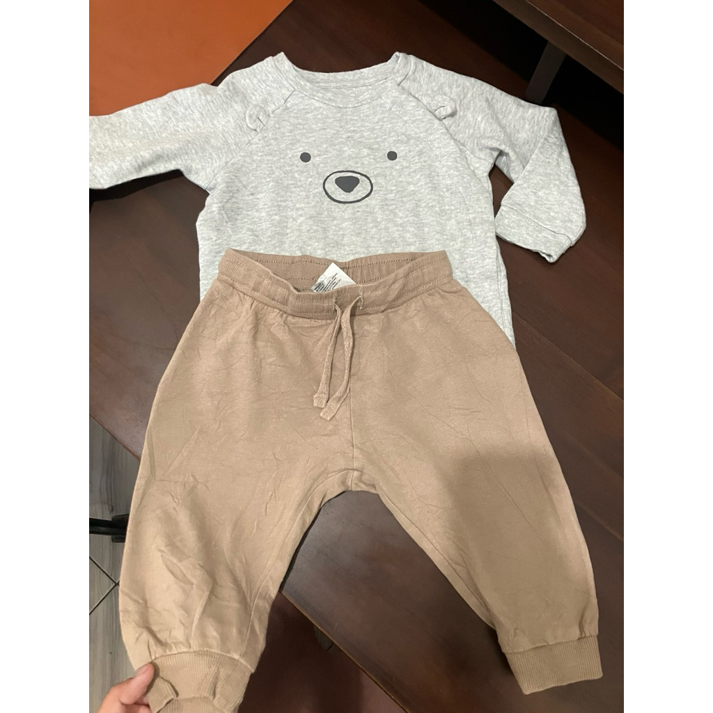 ชุดเดือนเด็ก Preloved hm baby boy 6-9m