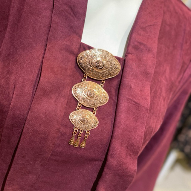 ZENIA KEBAYA บรูช***