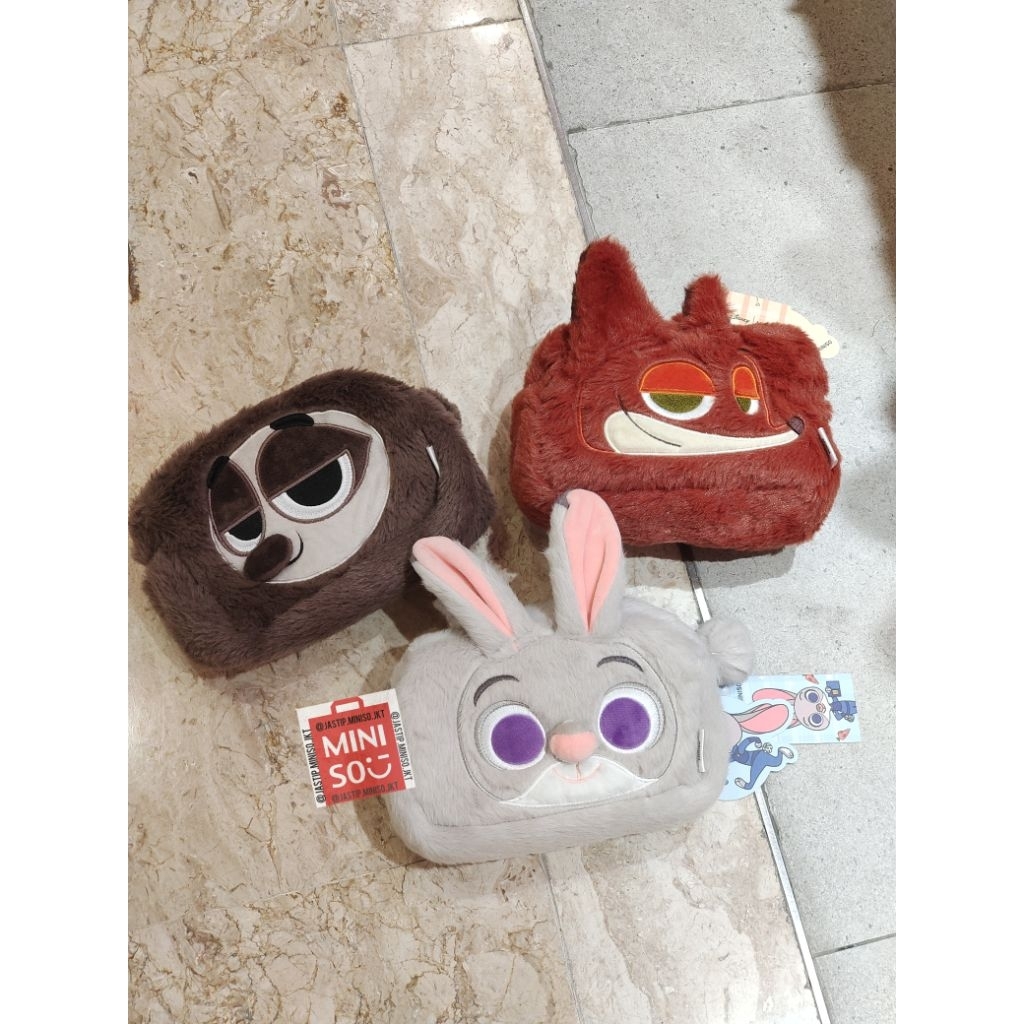 MINISO กระเป๋าเครื่องสําอางตุ๊กตา / กระเป๋าเครื่องสําอางตัวละคร DISNEY ZOOTPI (20x7x15cm) JUDY HOPS 